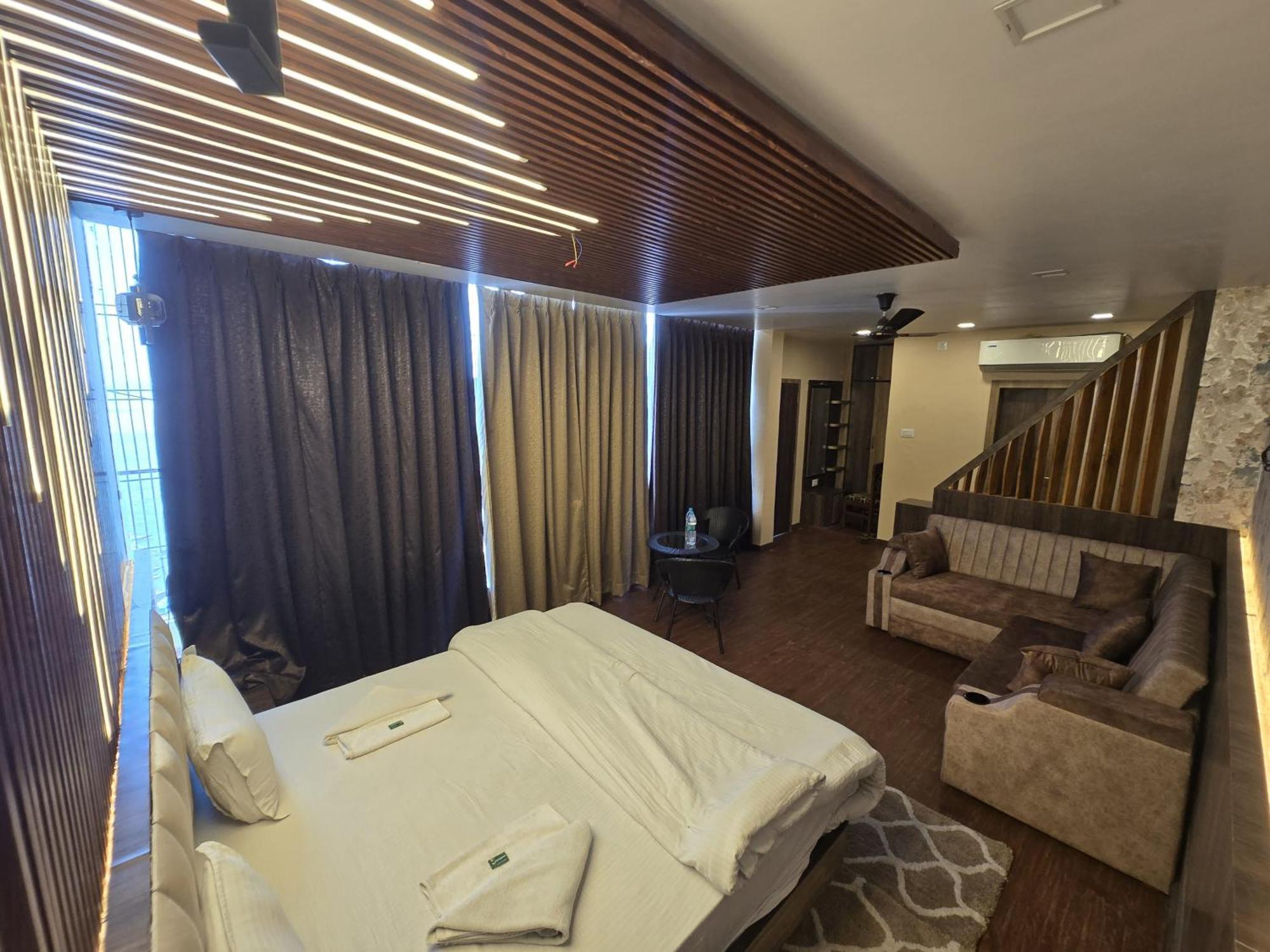 Ks Paying Guest House Varanasi Exterior photo