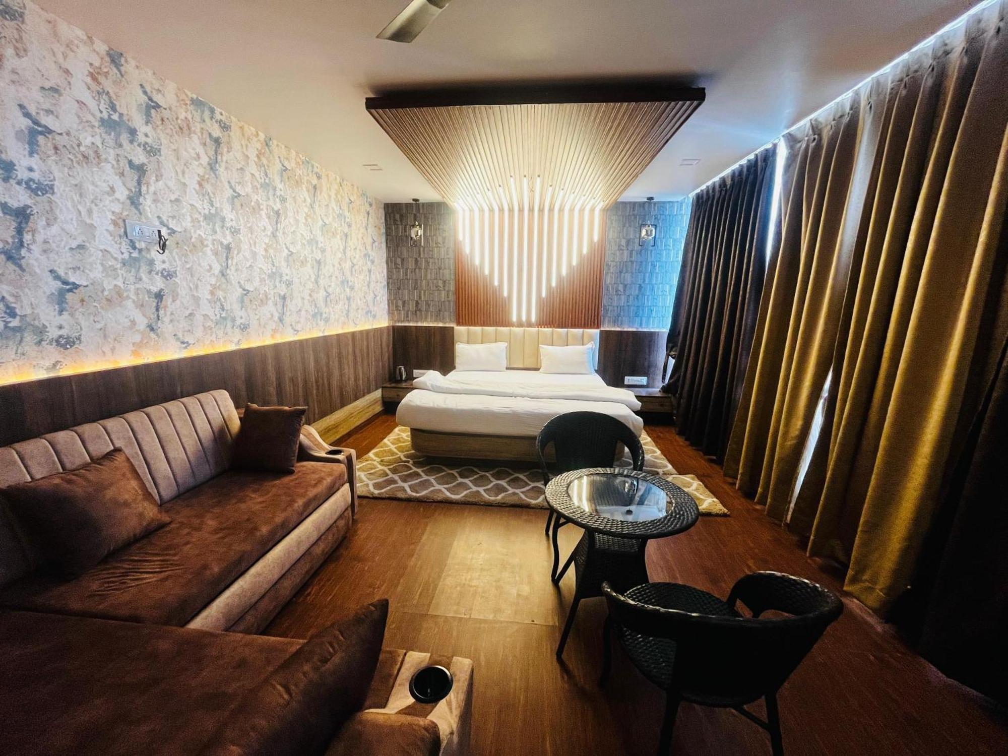 Ks Paying Guest House Varanasi Exterior photo