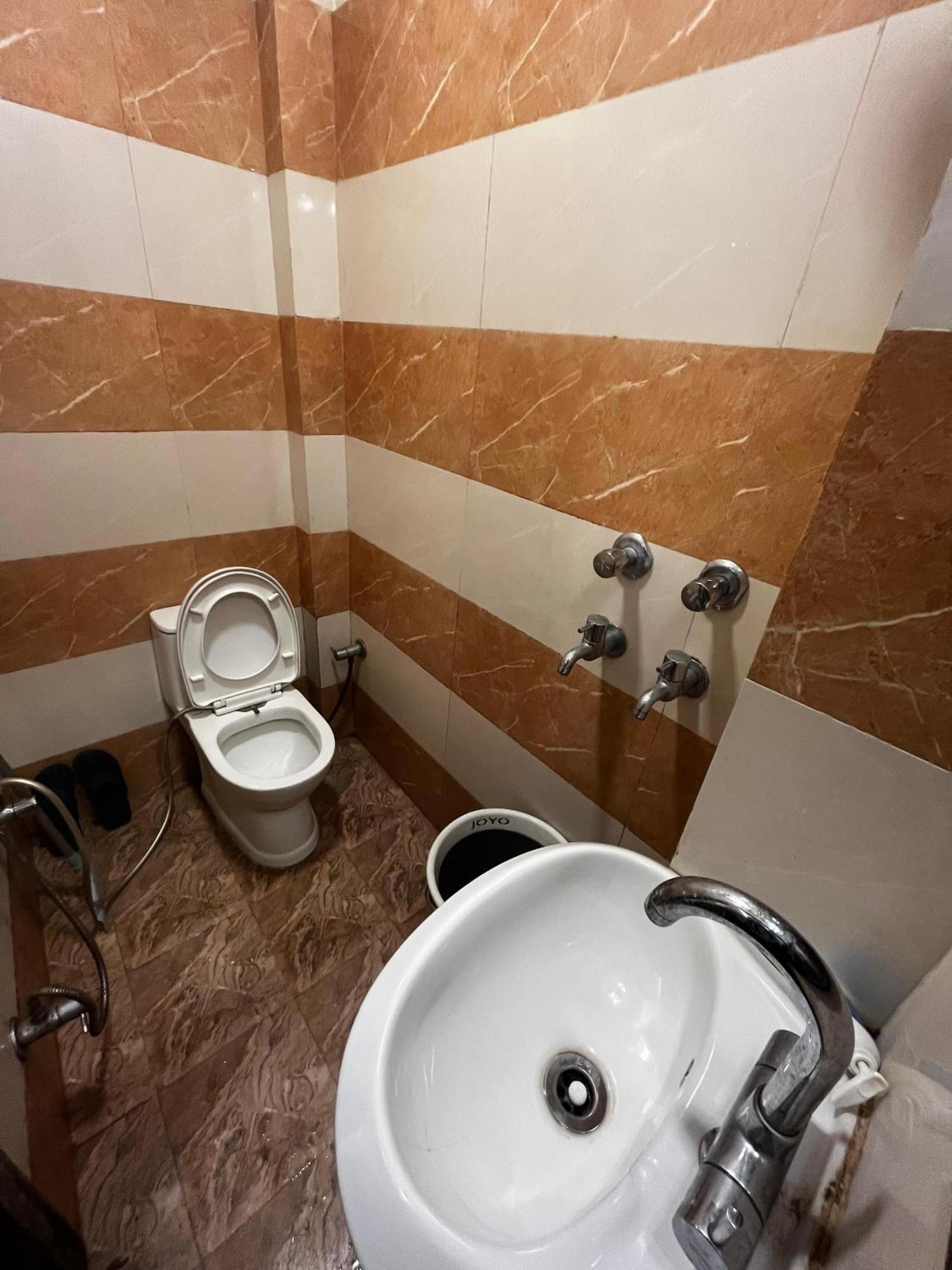 Ks Paying Guest House Varanasi Exterior photo