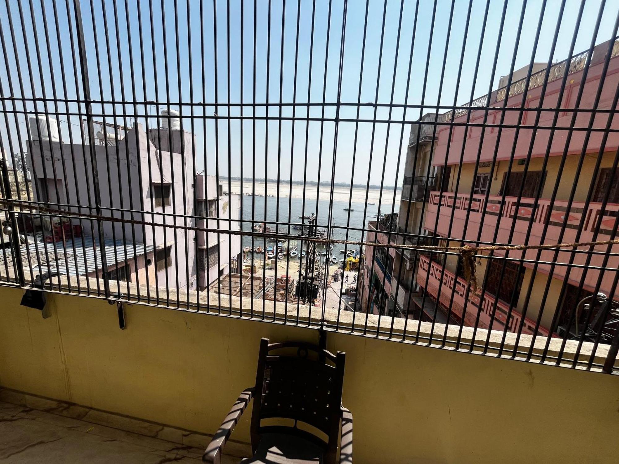 Ks Paying Guest House Varanasi Exterior photo